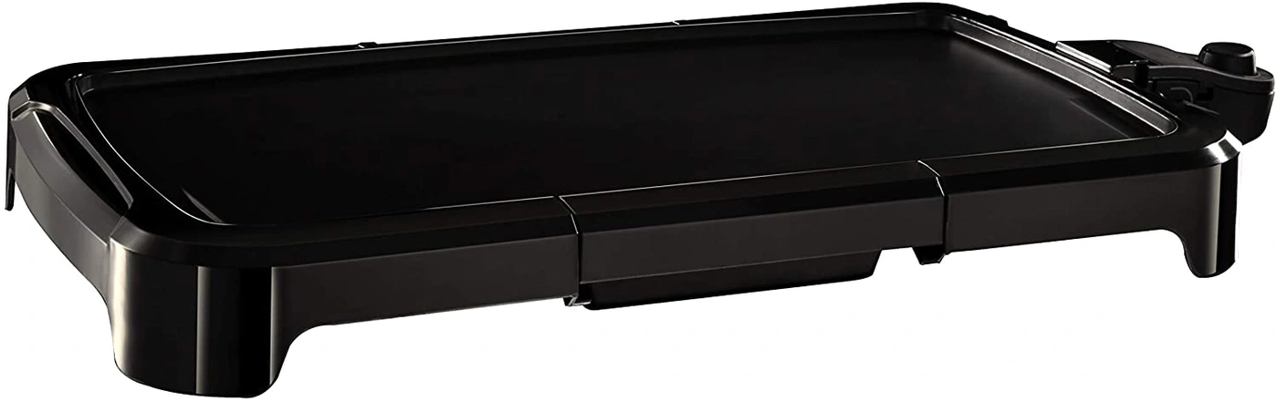 Schwarze elektrische Grillplatte, rechteckig, mit Temperaturregler, für Küche und Kochen.