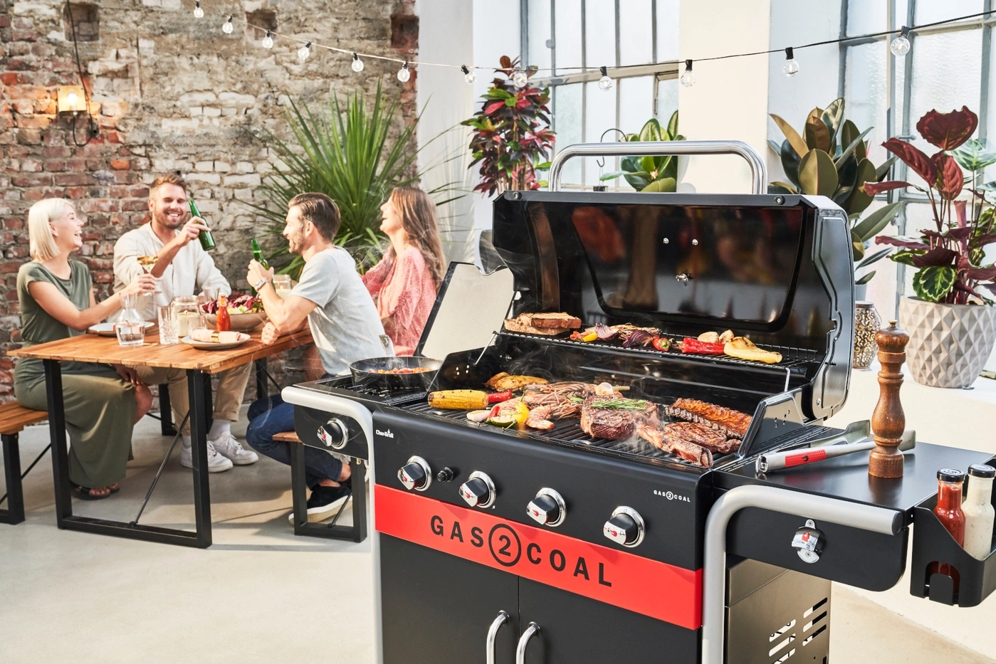 CHAR-BROIL Kohle und Gasgrill GAS2COAL 440 4 Brenner 15,2 kW Hybridgrill schwarz