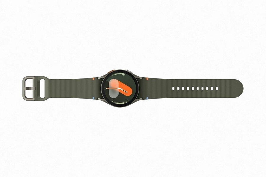 Grüne Smartwatch mit orangefarbenem Zifferblatt und Armband auf weißem Hintergrund.