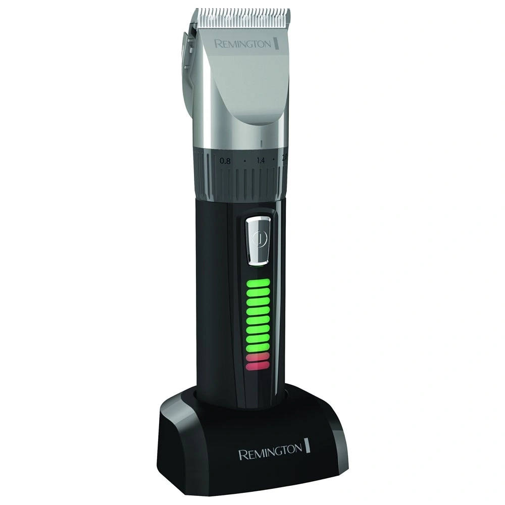 Ein Remington Haarschneider auf seiner Ladestation