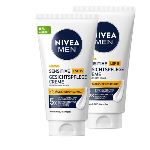 Zwei Nivea Men Gesichtscremes mit LSF 15 für empfindliche Haut.