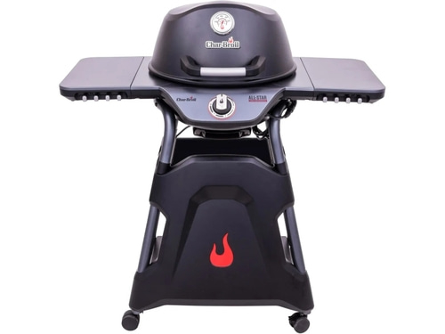 Schwarzer Grill mit Char-Broil-Logo und Flammen-Design, mit Rädern und Ablageflächen.