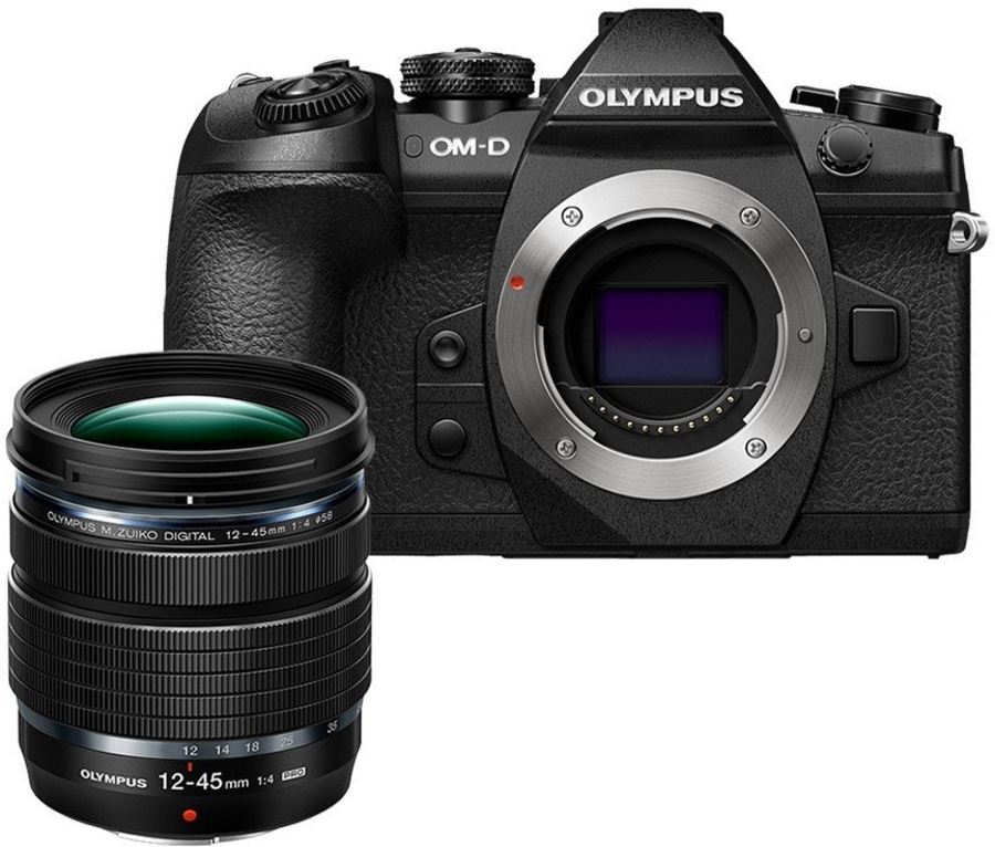 Olympus OM-D Kamera mit Objektiv 12-45mm. Professionelle Ausrüstung für Fotografie.