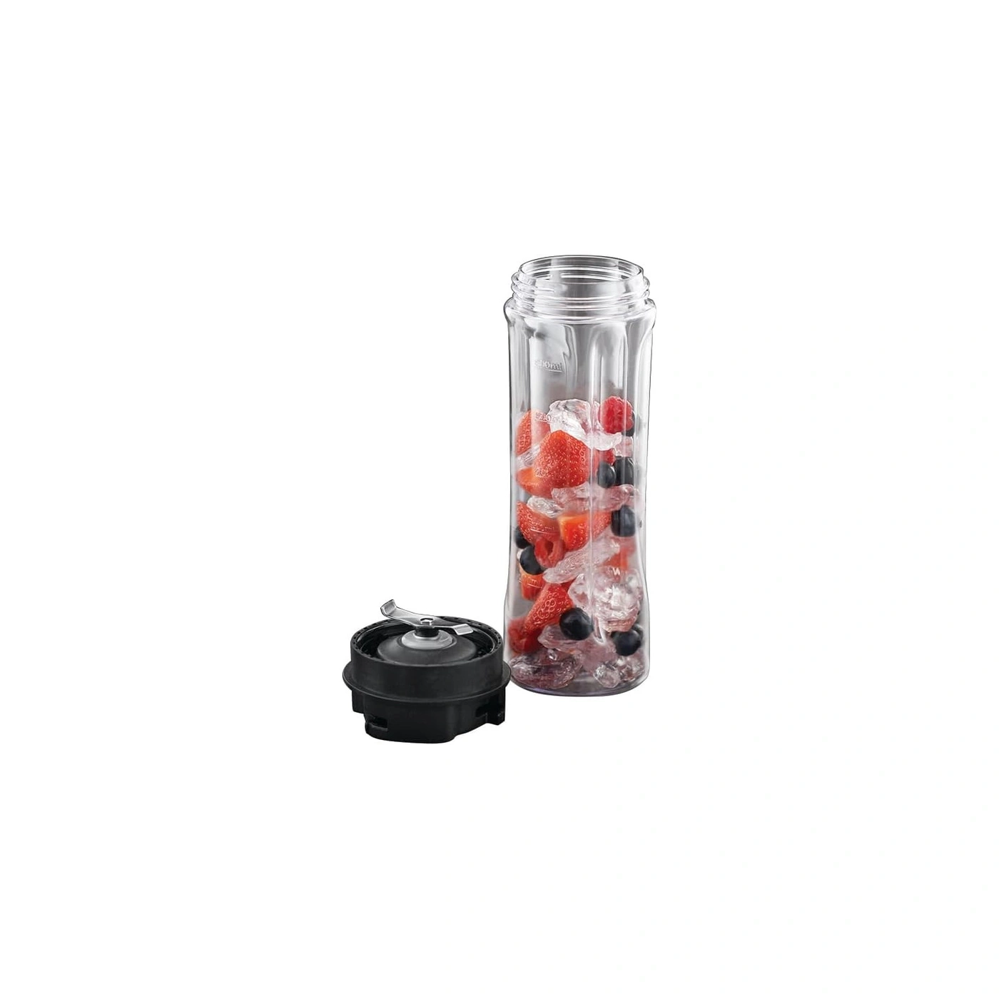 Mixer mit Früchten und Eiswürfeln, daneben der Deckel