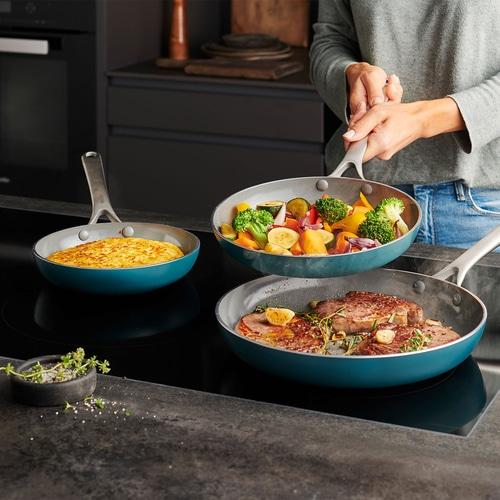 BETTY BOSSI Bratpfanne 24 cm Keramikbeschichtung Induktion Grün Aluminium