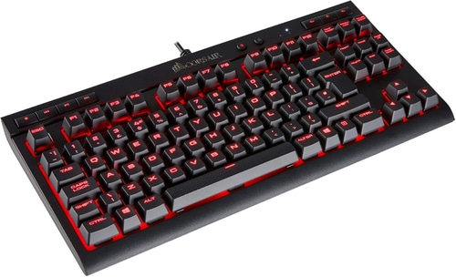 Eine schwarze Tastatur mit roten Hintergrundbeleuchtungen und Corsair-Logo.