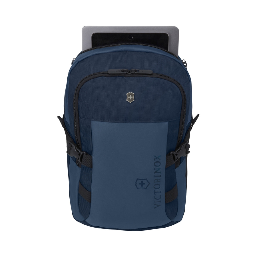 Blauer Rucksack mit Tablet, Victorinox-Logo, Reißverschluss, Tragegurte, Outdoor-Tasche