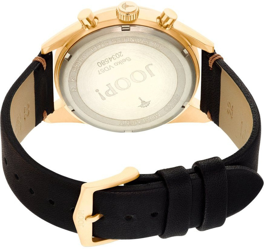 Eine goldene Uhr mit schwarzem Lederarmband und JOOP-Logo.