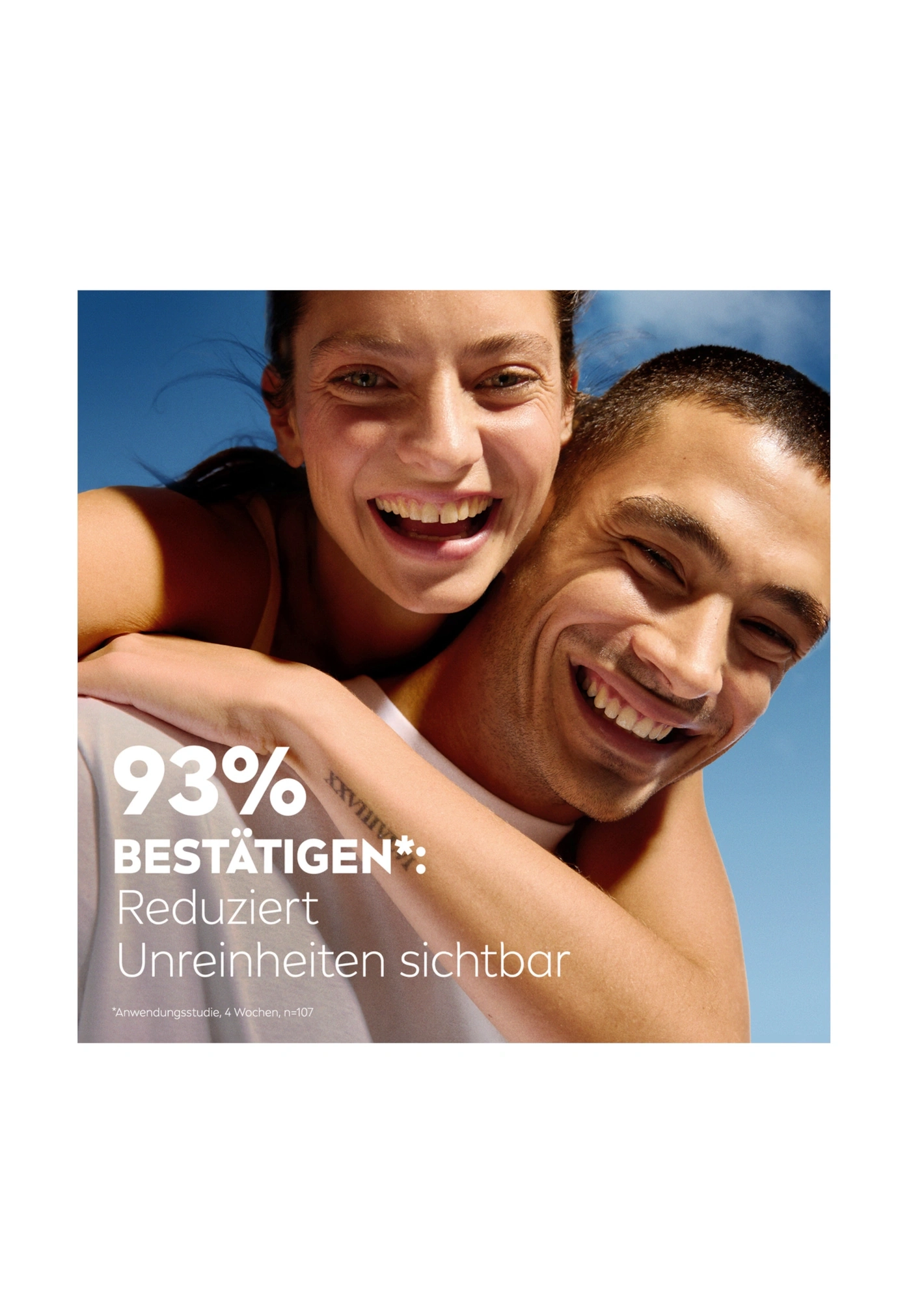 Paar, das lacht. 93% bestätigen: Reduziert Unreinheiten sichtbar.