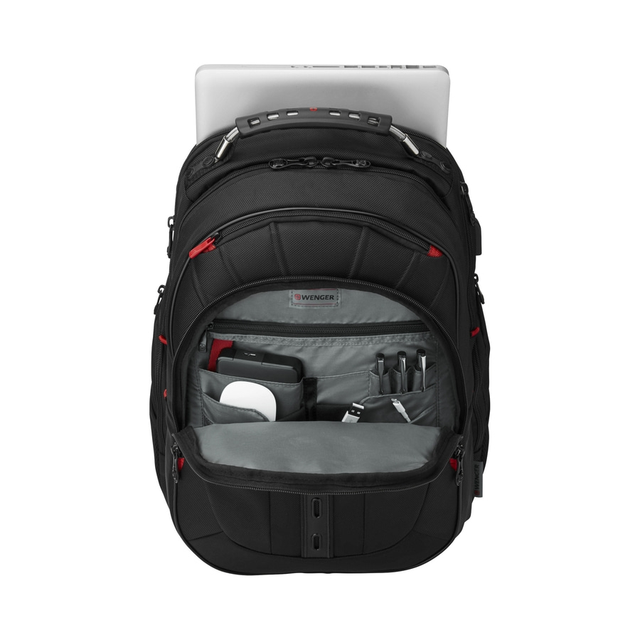 Schwarzer Rucksack mit Laptop und Zubehör, geöffnet, mit Wenger-Logo.
