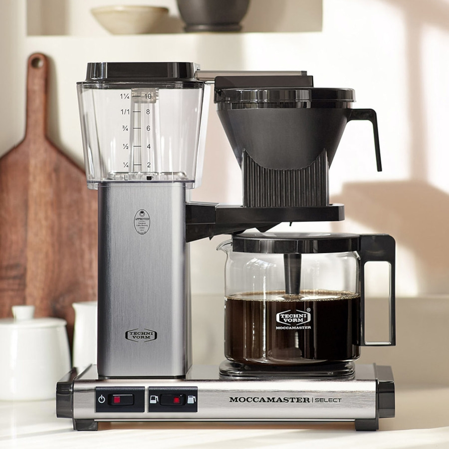 Kaffeemaschine, silberfarben, mit Glaskanne und schwarzem Filter, MOCCAMASTER SELECT.