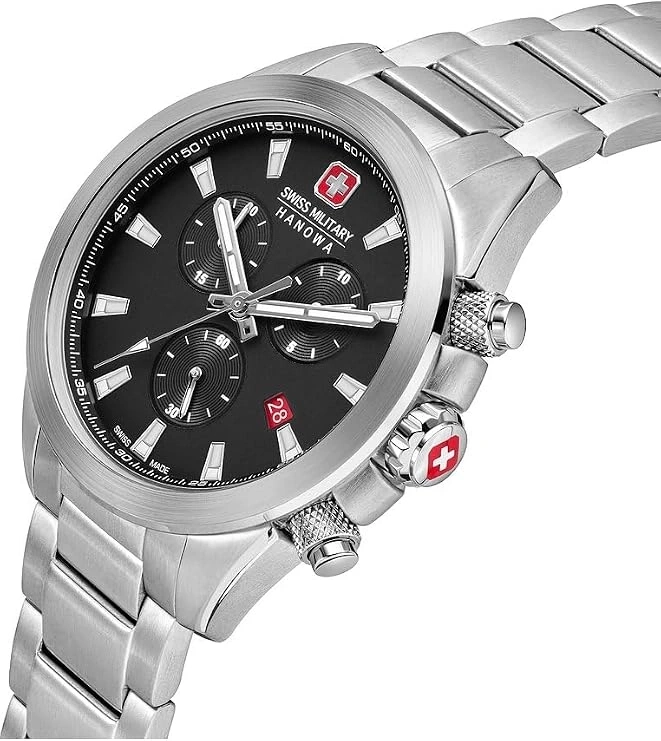 Herrenuhr mit schwarzem Zifferblatt und silbernem Armband