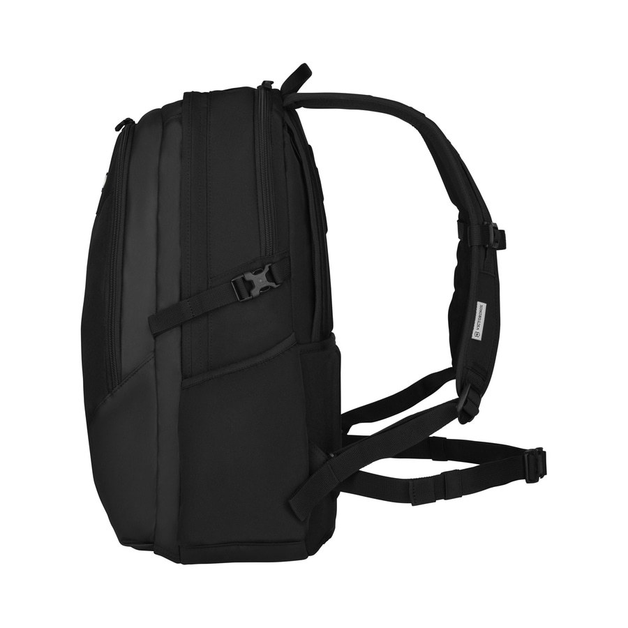 Schwarzer Rucksack, Victorinox, Seite, Schultergurte, Reißverschluss, Tragegriff, Outdoor