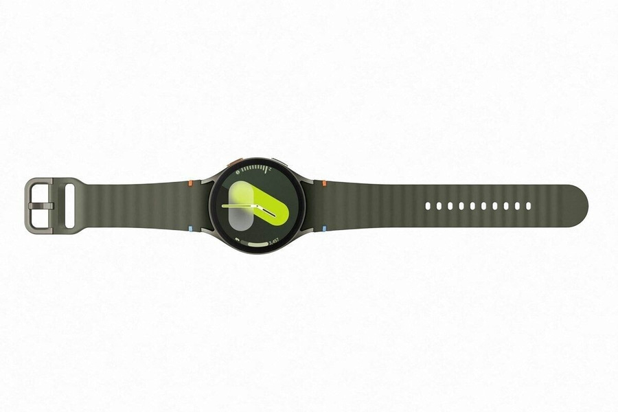 Grüne Smartwatch mit Armband, isoliert auf weißem Hintergrund. Technologie.