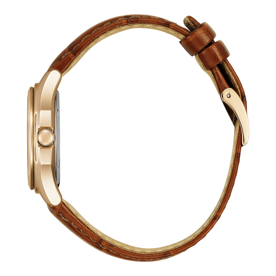 Goldene Uhr mit braunem Lederarmband, Seitenansicht, Nahaufnahme, isoliert