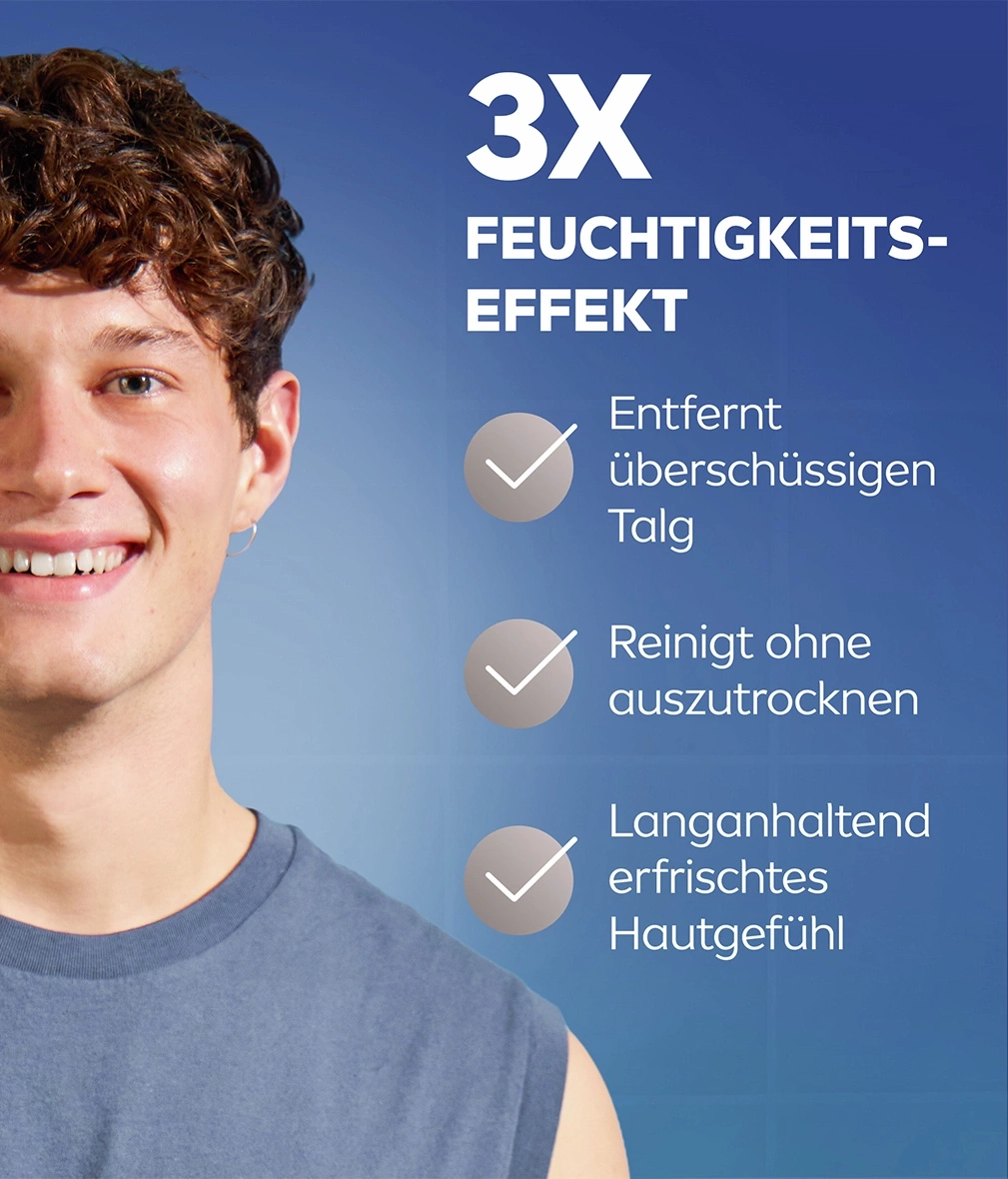 Ein Mann mit dunklen Haaren lächelt, während ein blauer Hintergrund 3X Feuchtigkeitseffekt anzeigt.