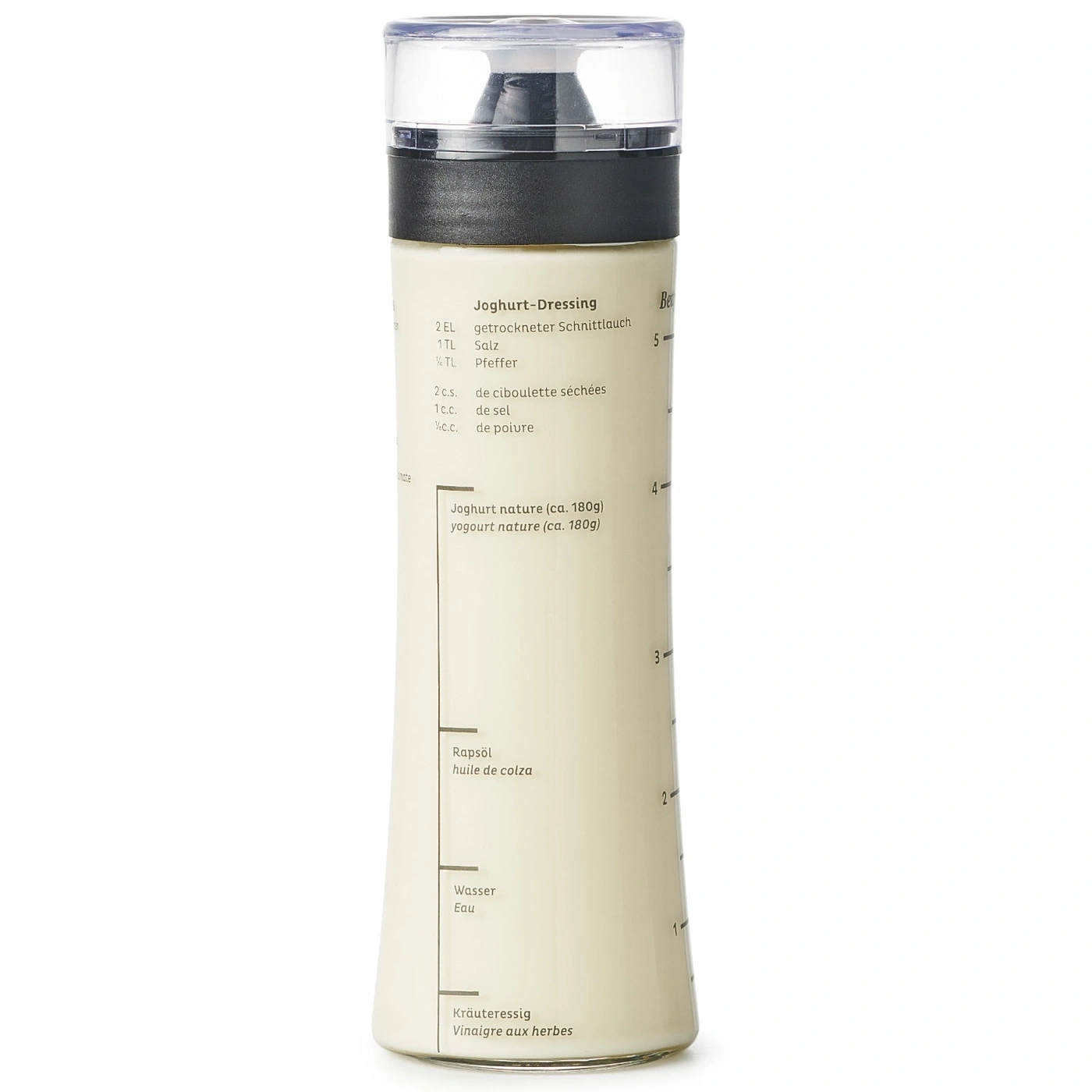 Ein Behälter mit Markierungen und Rezepten für Joghurt-Dressing.