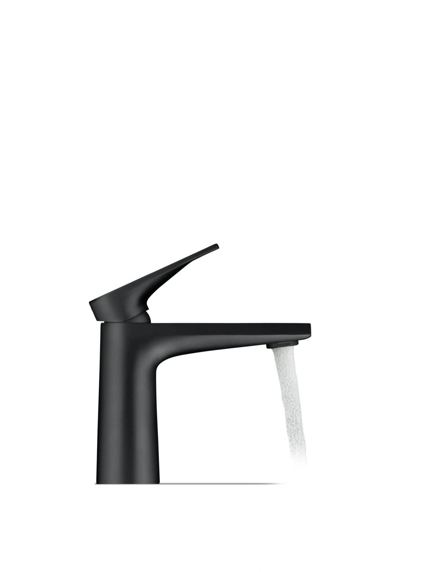 Schwarze Wasserhahn mit fließendem Wasser, modernes Design, isoliert auf weißem Hintergrund.
