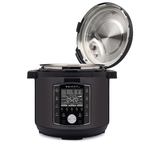 Instant Pot Pro, schwarzer Elektro-Multikocher mit geöffnetem Deckel und Bedienfeld.