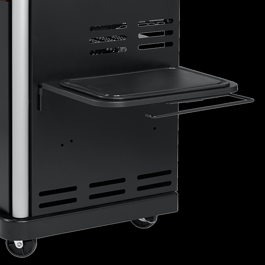 Schwarzer Grillwagen mit ausklappbarem Regal und Rädern für den Außenbereich.