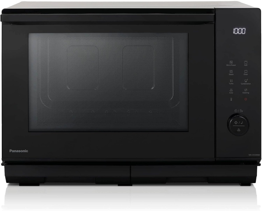 Schwarze Panasonic Mikrowelle mit Bedienfeld und Funktionen wie Mikrowelle, Grill, Dampf, Turbo, Kombination und Reinigung.