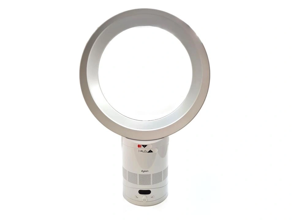 Ein moderner, blattloser Dyson Ventilator auf weißem Hintergrund.