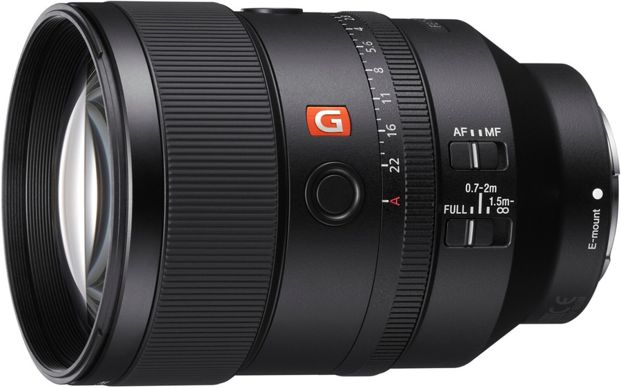 Objektiv, schwarz, mit Fokus- und Blendenringen, Sony G-Logo, E-Mount.