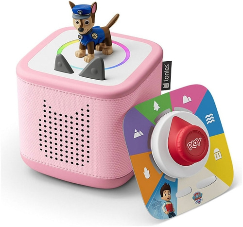 Ein pinker Toniebox Lautsprecher mit Chase von Paw Patrol und einer Spielkarte