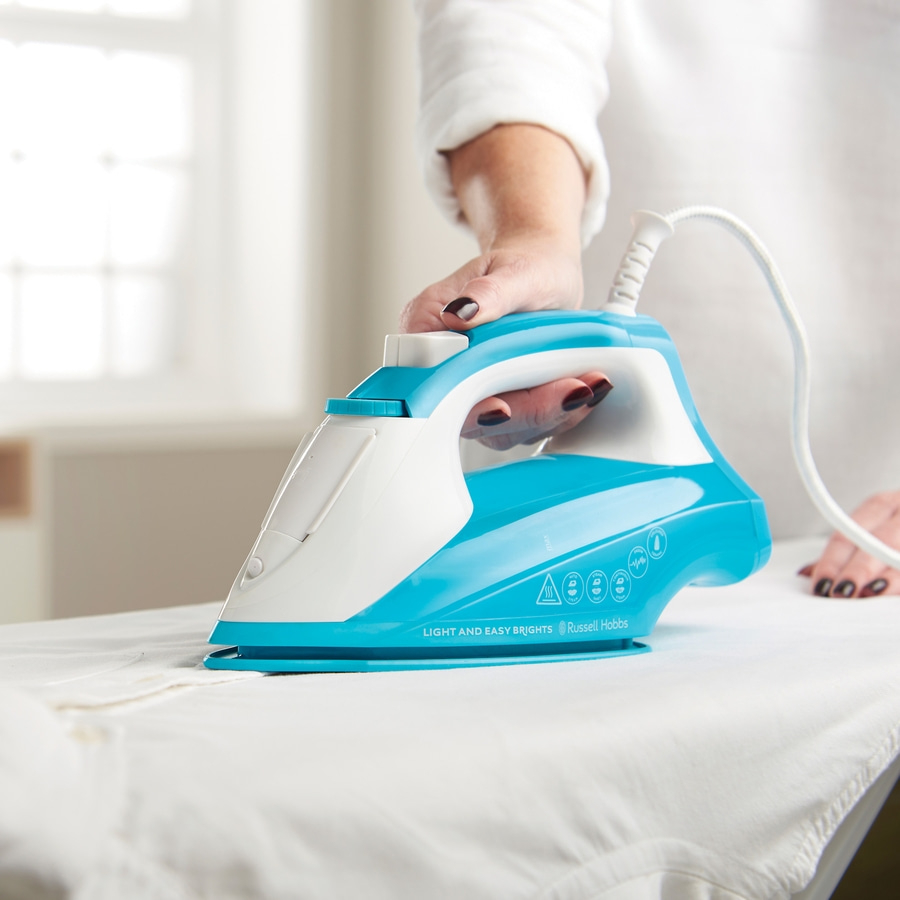 RUSSELL HOBBS Dampfbügeleisen Light&Easy Brights Aqua Iron 26482-56 Keramiksohle