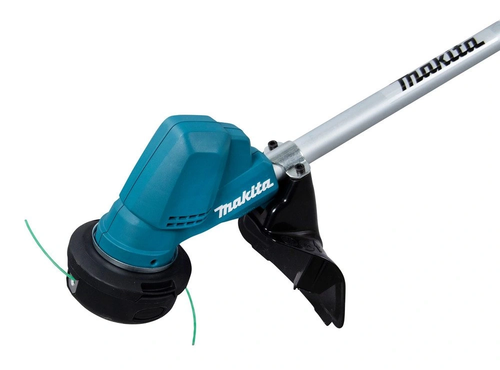 Makita Trimmer mit grünem Faden auf weißem Hintergrund