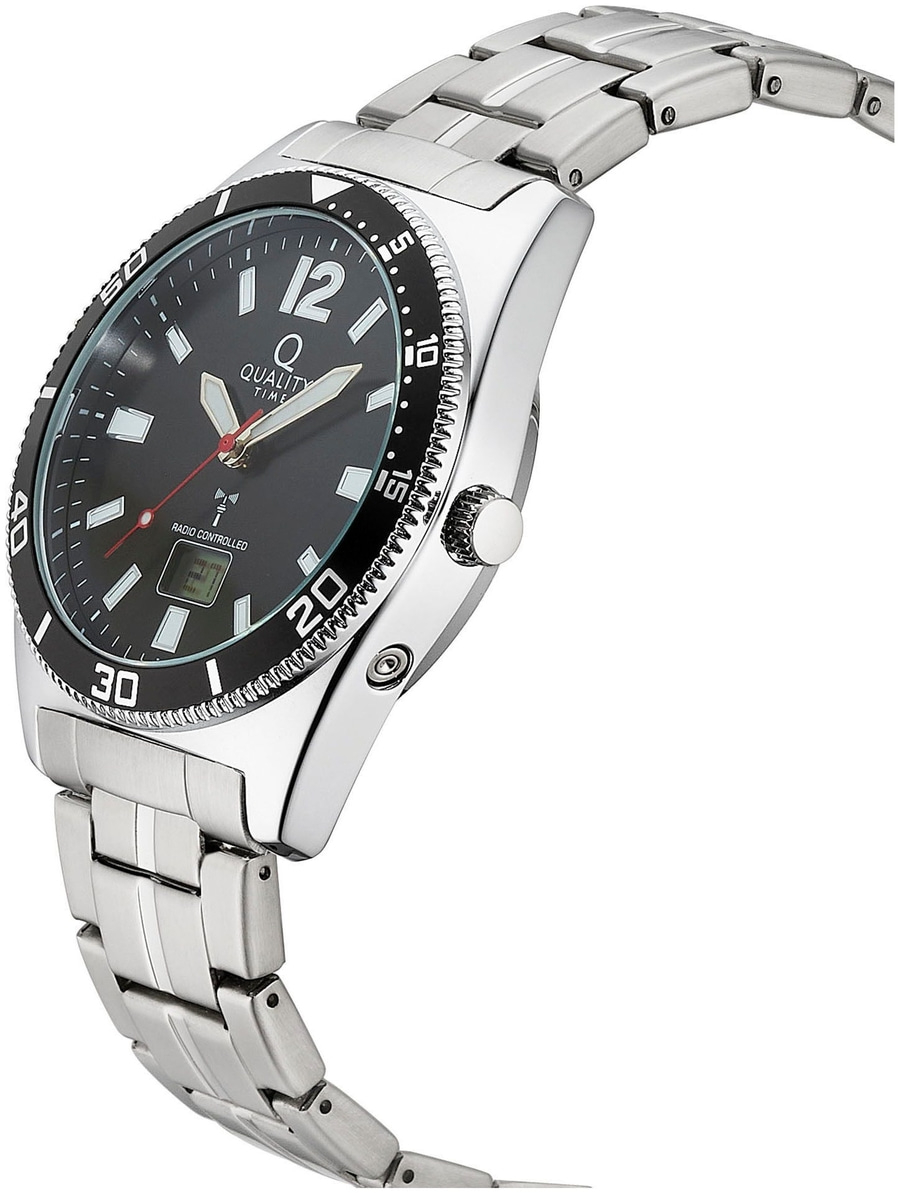 Silberne Uhr mit schwarzem Zifferblatt und Armband, Nahaufnahme, Qualität Time