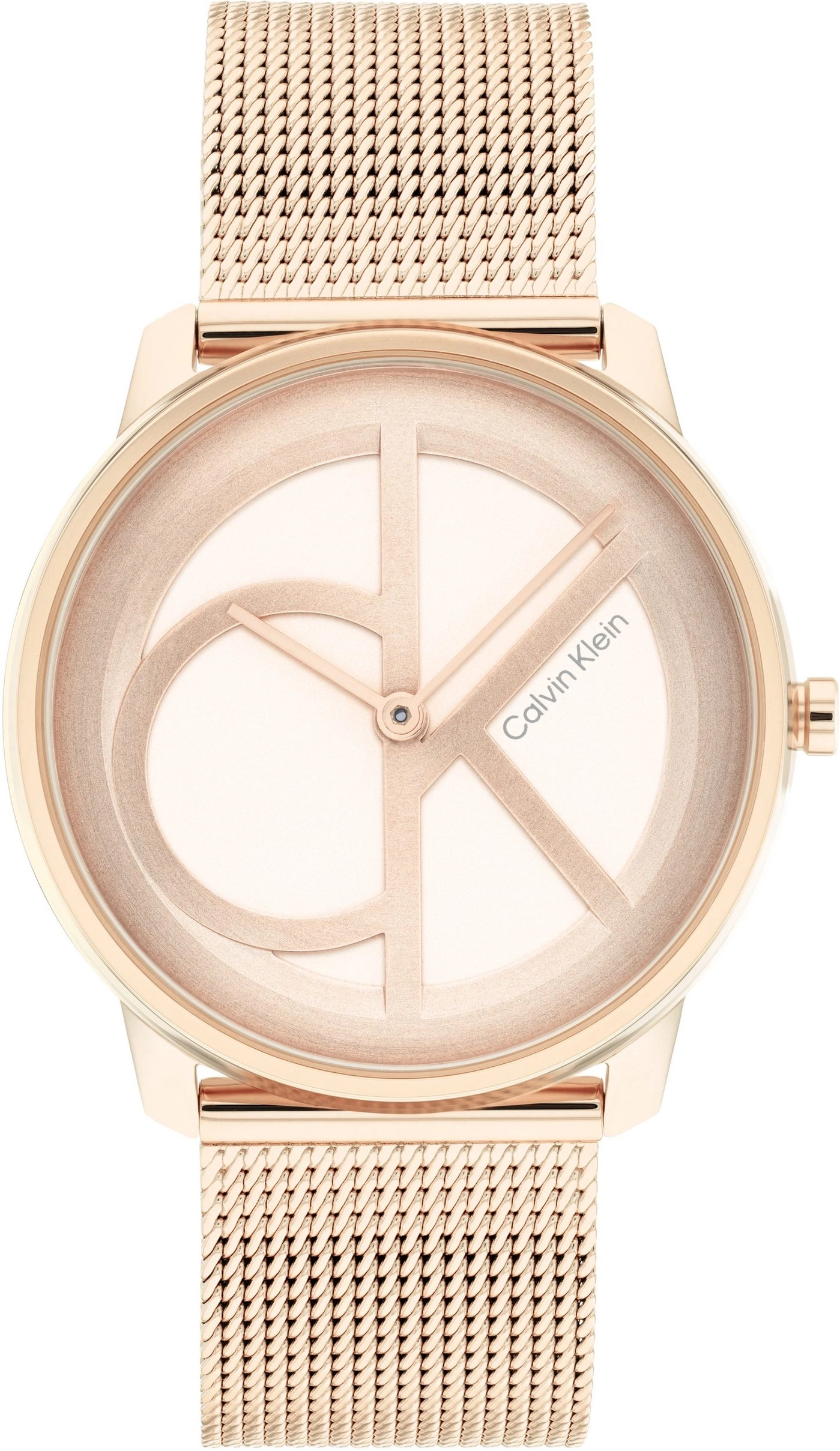 Rosegoldfarbene Calvin Klein Uhr mit Milanese-Armband und
großem Logo auf dem Zifferblatt.