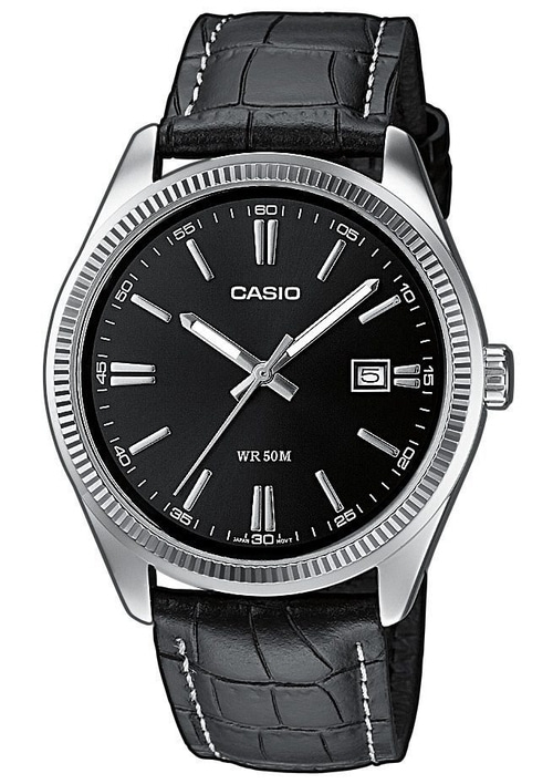 Schwarze Casio-Uhr mit Lederarmband und Datumsanzeige, WR 50M.