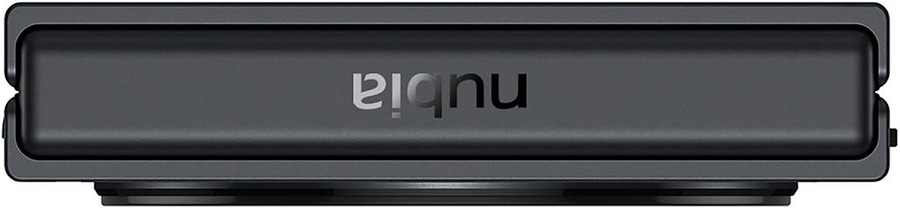 Schwarzes Gerät mit dem Wort "nubia" in der Mitte, rechteckig, Technologie.