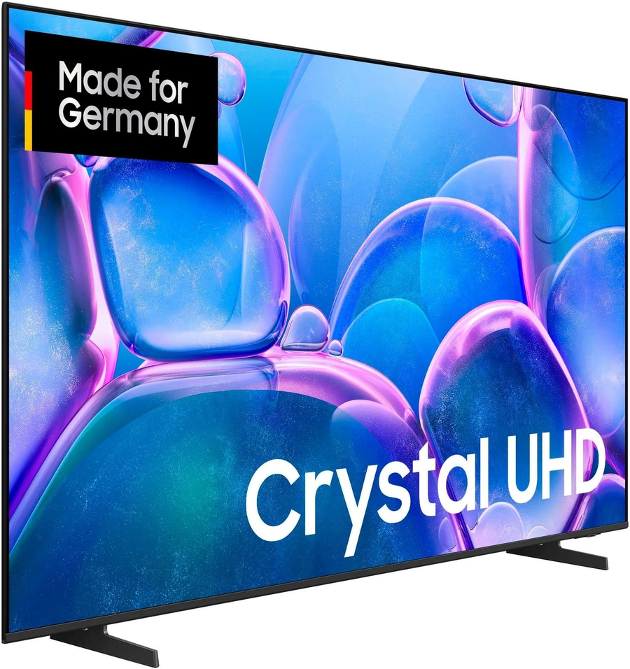 Fernseher mit "Made for Germany" und "Crystal UHD" Schriftzug, blauem Hintergrund.