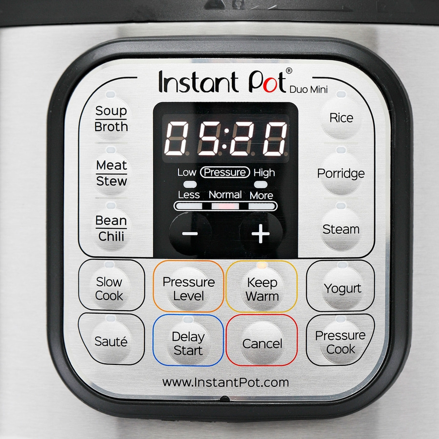 Instant Pot Duo Mini Kochfeld mit verschiedenen Kochprogrammen und Zeitangabe