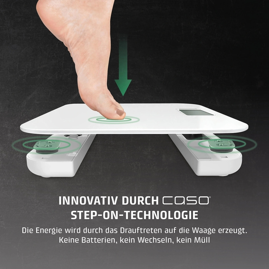 Eine Waage mit Step-on-Technologie, eine Person tritt darauf.