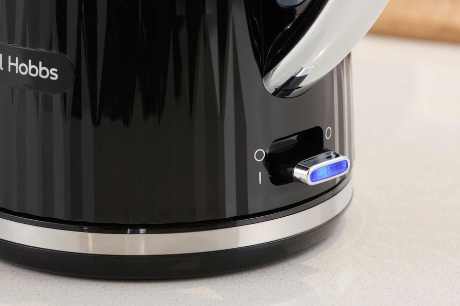 RUSSELL HOBBS Wasserkocher Eden 27361-70 Schwarz 1,7L Wasserstandsanzeige 2400 W