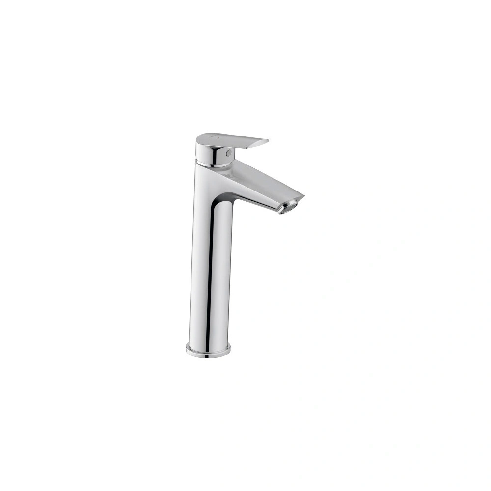 Chrom-Wasserhahn, modernes Design, glänzende Oberfläche, Badezimmerarmatur, isoliert