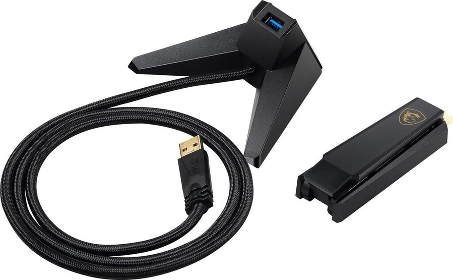 Ein schwarzes USB-Dock und ein weiteres schwarzes Gerät mit einem Drachenlogo.