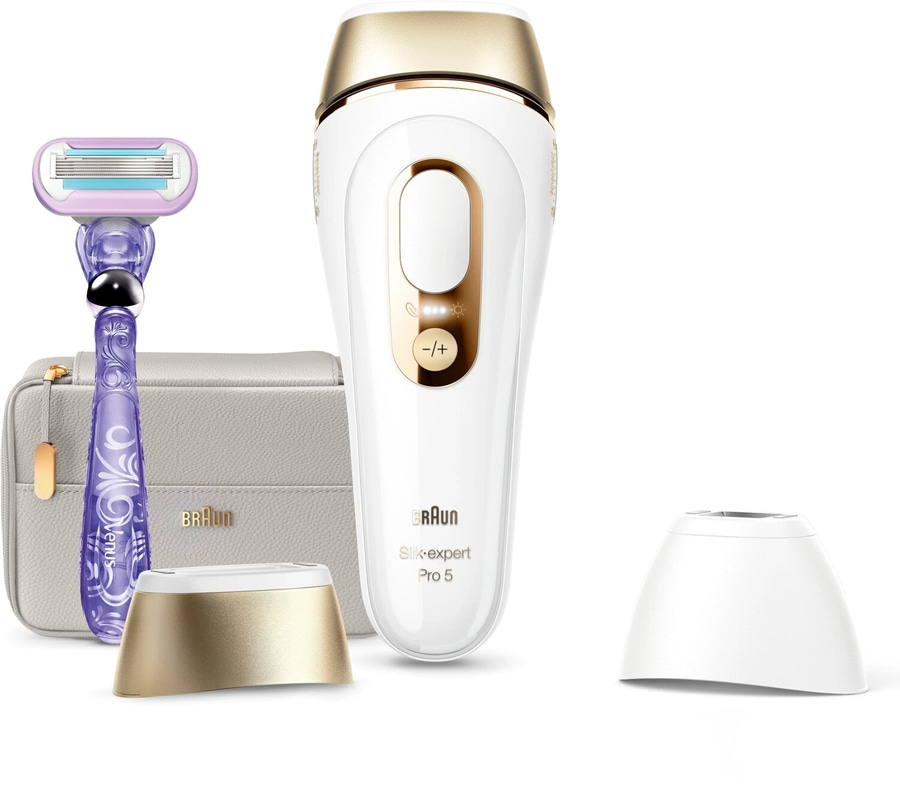 Rasierer-Set: Braun Silk-expert Pro 5, Venus Rasierer, Aufbewahrungstasche und Ladestation.