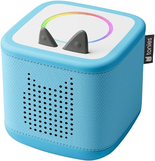 Ein blauer Toniebox Lautsprecher mit Ohren und Lichtring.