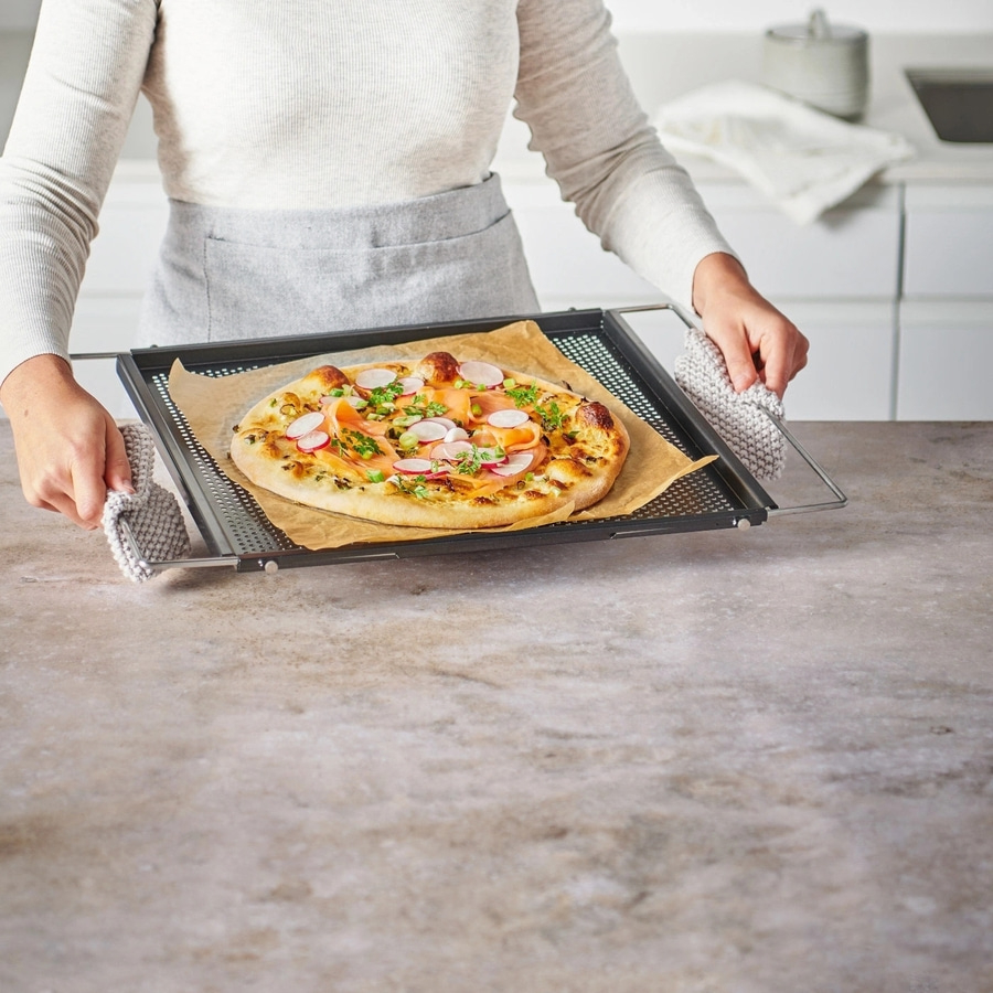 BETTY BOSSI Backblech gelocht ausziehbar 40-68 cm antihaft Ofenblech