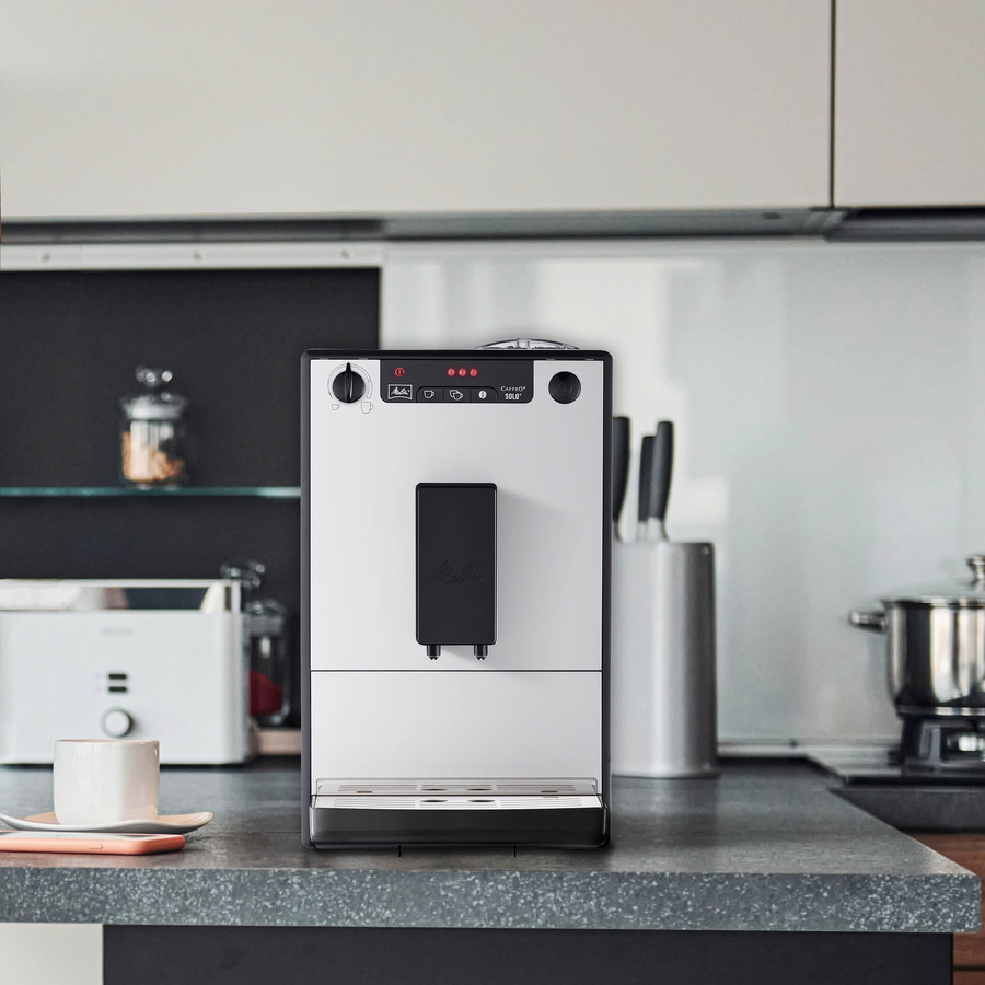 MELITTA Kaffeevollautomat Solo Pure Silver E950-766 Espressomaschine silber