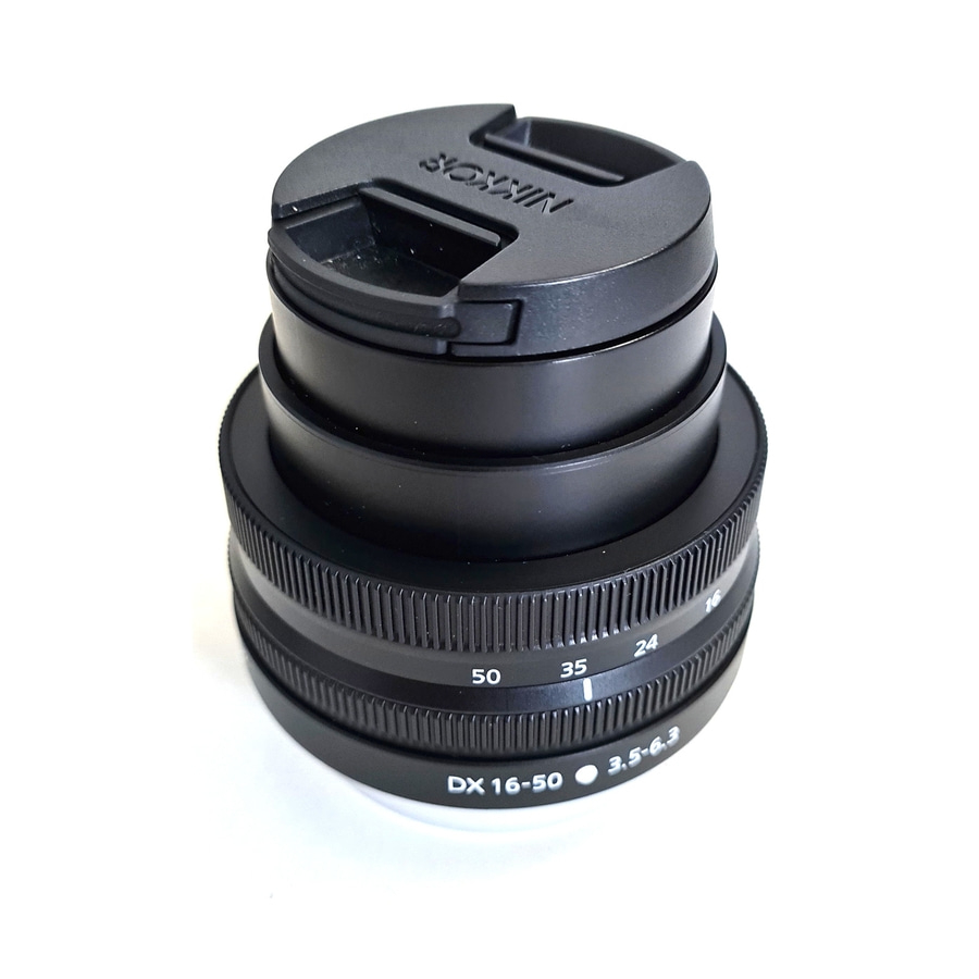 NIKON Systemkamera Z50 Objektiv DX 16-50 mm 1:3.5-6.3 VR + Rucksack B-WARE