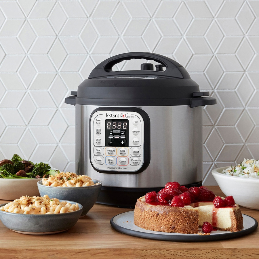 Instant Pot mit Essen: Käsekuchen, Nudeln, Reis, Gemüse, Küche, Kochen, Mahlzeit