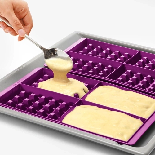 BETTY BOSSI Silikon Waffelform 2 Stück mit Hebelspachtel & Rezeptbüchlein