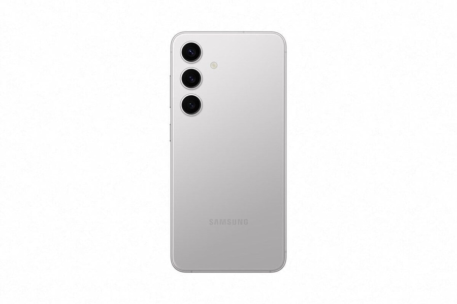 Rückseite eines silbernen Smartphones mit drei Kameras und Samsung-Logo
