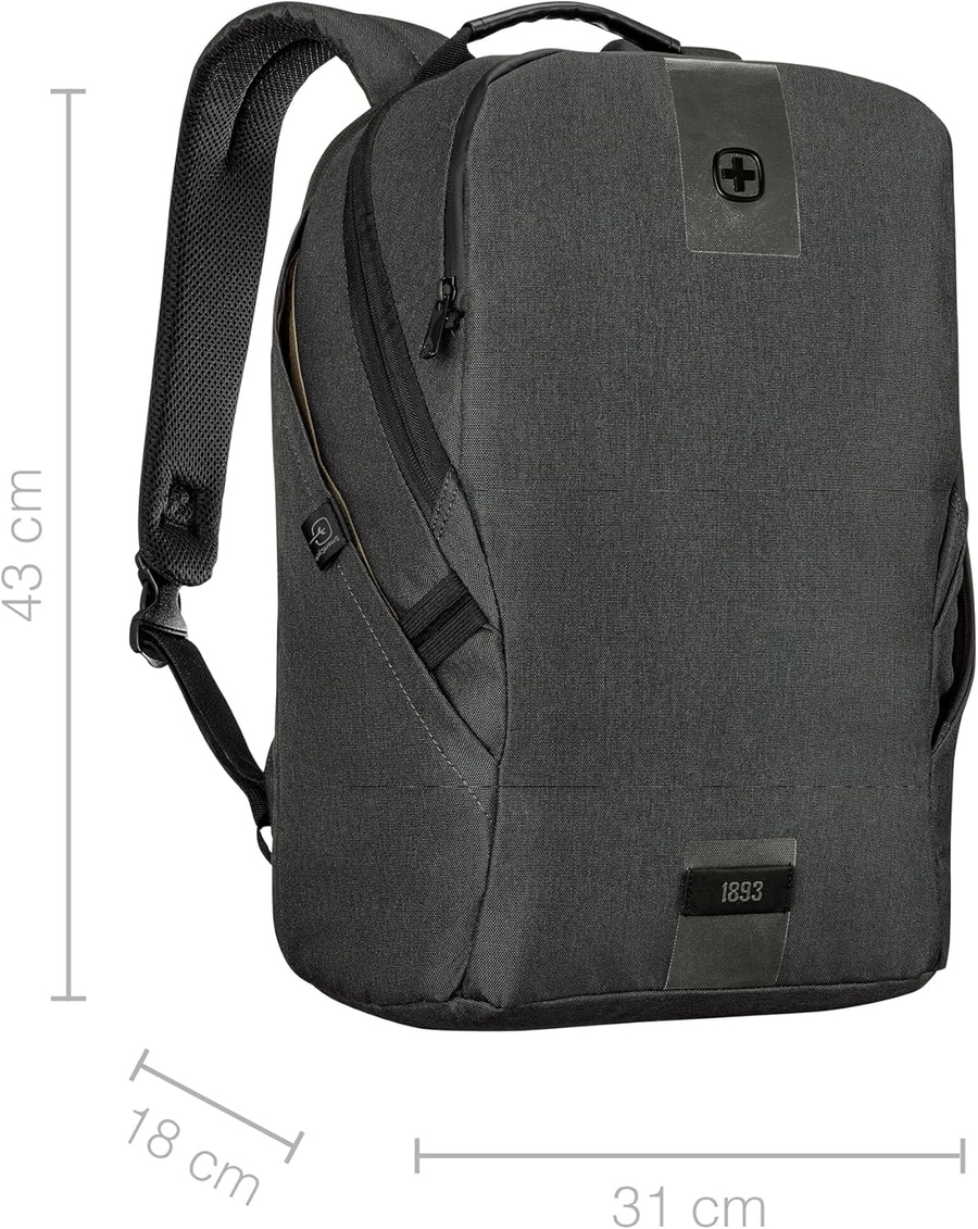 Schwarzer Rucksack mit den Maßen 43 x 31 x 18 cm, mit Logo und Jahr 1893.