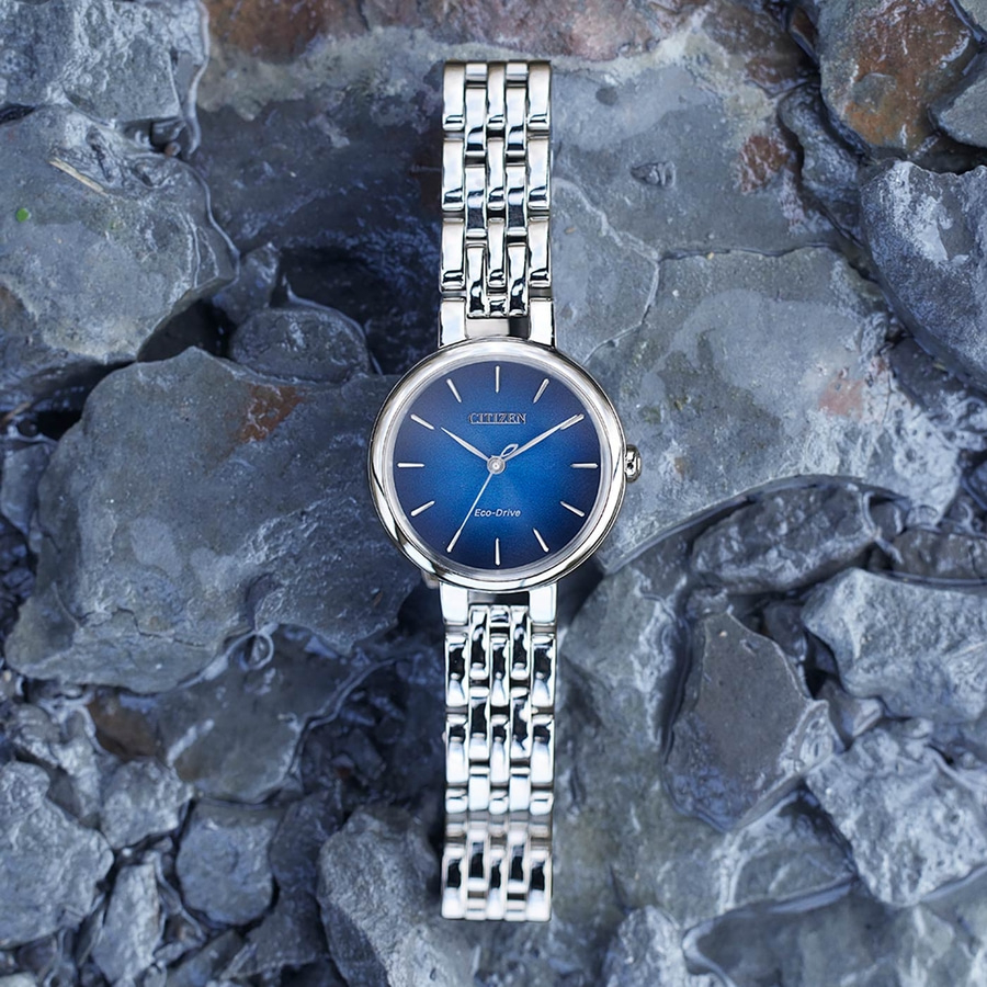 CITIZEN Damen Armbanduhr EM0990-81L Eco-Drive Edelstahl 28 mm silber/blau B-WARE